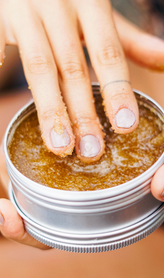 Natural exfoliating body scrub